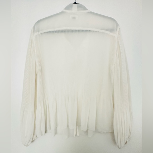 Aritzia Wilfred Cream Neck-Tie Blouse in Size Medium - Picture 3 of 3